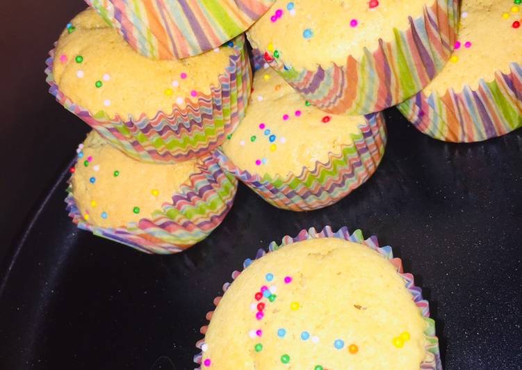 Vanilla cupcakes 🧁