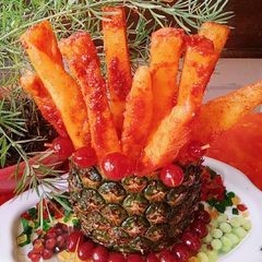 A picture of Pineapple Popsicle.