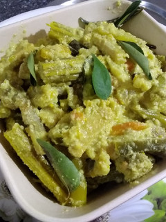 மலபார் அவியல் (Malabar aviyal recipe in tamil) செய்முறை முக்கிய புகைப்படம்
