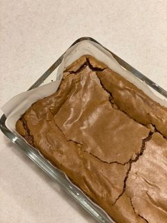 صورة لوصفة براونيز لذيذ (بالزبدة المحمصة)