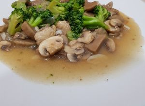 Foto resep Tumis jamur kancing brokoli saus tiram