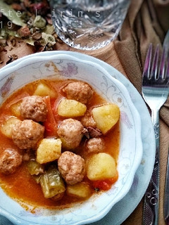 Foto resep Sebzeli sulu köfte (bakso kuah dg sayuran)