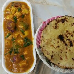 A picture of Paneer Tikka Masala.