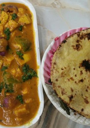 A picture of Paneer Tikka Masala.