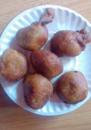 A picture of Banana puff-puff.