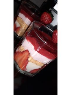 صورة لوصفة تحلية الفراولة الرائعة 🤩😋