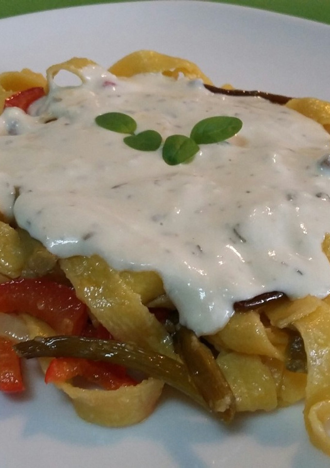 Una foto de Tagliatelle a las finas hierbas