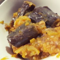 A picture of Stir-fry Squash and eggplant.