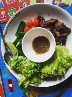 A picture of Beef wrap in lettuce.