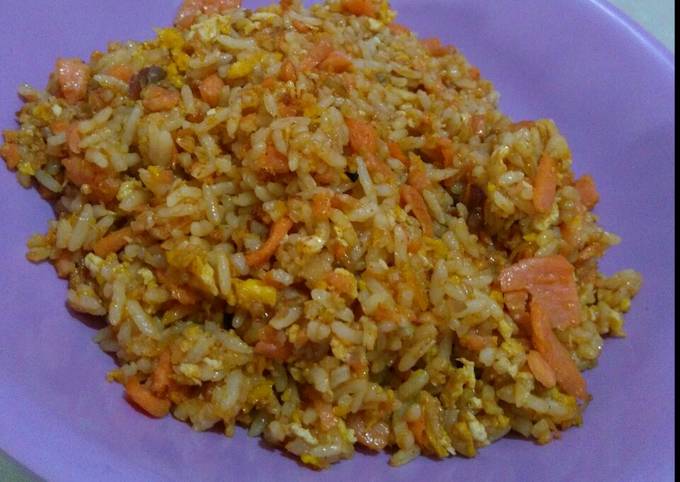 Resep Nasi goreng salmon oleh Mama Nin - Cookpad