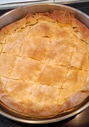Φωτογραφία της συνταγής Τυρόπιτα με έτοιμο χωριάτικο φύλλο Αντώνης
