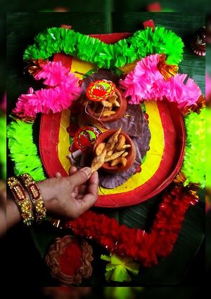 নামক পারে (namak pare recipe in bengali) রেসিপির প্রধান ছবি