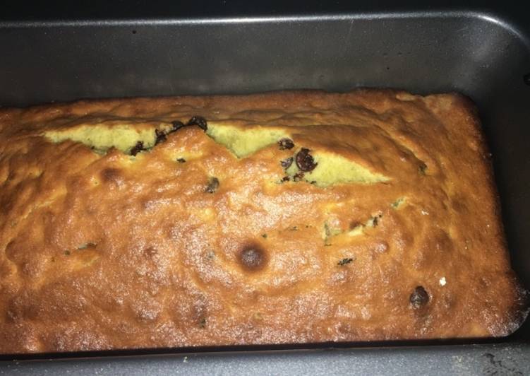 Simple Way to Prepare Homemade One bowl banana chocochip cake