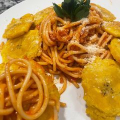 A picture of Dominican spaghettis.