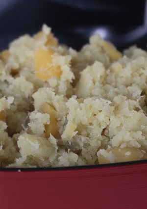 A picture of Kuri Kinton (Chestnut and Sweet Potato Kinton).