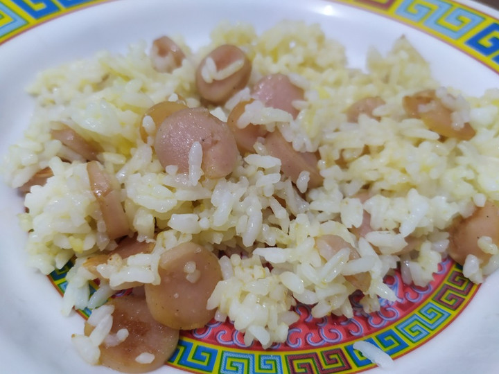 Cara Gampang Menyiapkan Nasi Goreng Mentega Sosis - Sarapan sederhana yang Lezat Sekali