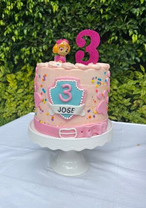 Una foto de Pastel funfetti 🌈
