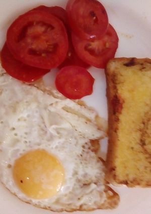 A picture of Sunny side up egg.