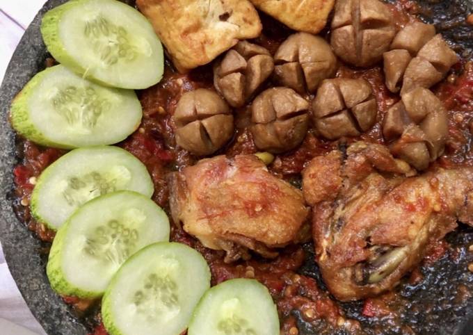 Ayam Penyet Baso Sambal  Terasi