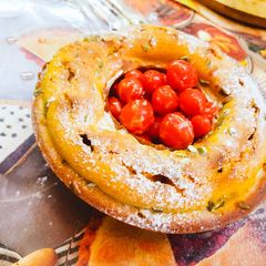 A picture of Pie Cake.