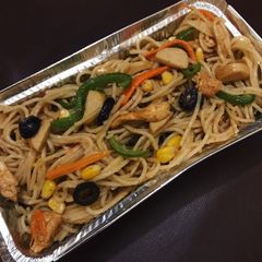 Chicken spaghettis A picture of Chicken spaghettis.