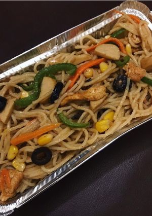 A picture of Chicken spaghettis.