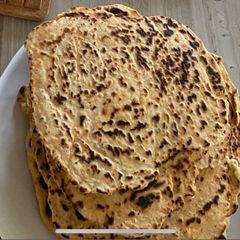 A picture of Pita bread - quick and delicious.