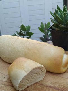 Una foto de Pan lactal (con leche en polvo) 🍞🍞