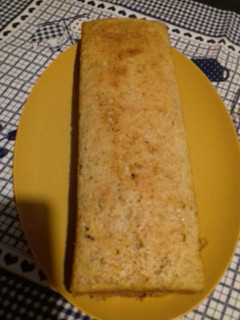 Una foto de Pan de yogur, plátano y chocolate