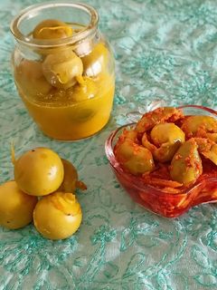 ગુંદા નું ખાટું અથાણું (Gunda Khatu Athanu Recipe In Gujarati) રેસીપી મુખ્ય ફોટો