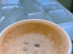 Una foto de Iced latte coffee fácil