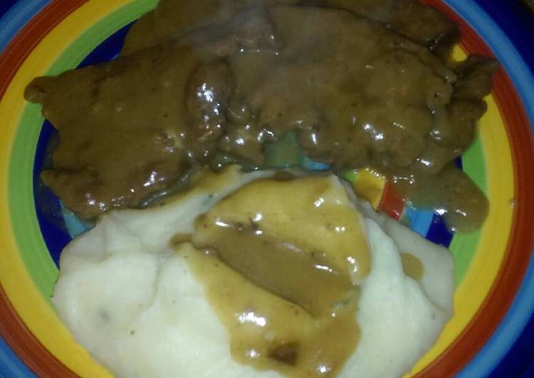 Recipe of Appetizing Liver Onions Homemade Gravy & Mashed Potatoes