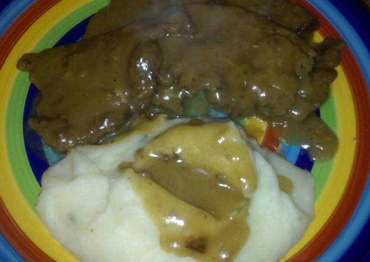 Recipe of Tasty Liver Onions Homemade Gravy & Mashed Potatoes