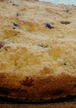 Una foto de Tarta de coco, dulce de membrillo y mix de frutos secos