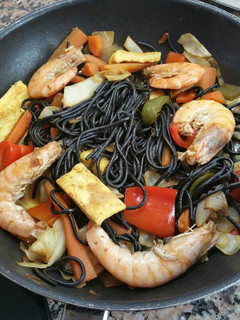 Una foto de 🍜Salteado de vegetales y proteína en Wok🍜