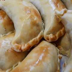 Una foto de Empanadas de carne y papa