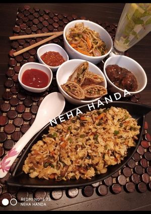 A picture of Chinese platter(with wheat flour spring roll).