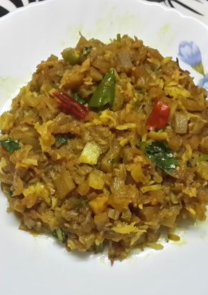 A picture of Banana Stem curry (Thor ghonto).