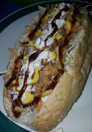 Una foto de Perros caliente Venezolano hot dog 😆