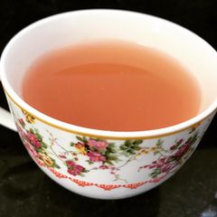 A picture of Apple peel tea.
