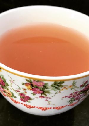 A picture of Apple peel tea.