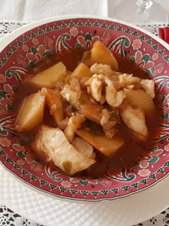 Una foto de Cazuela de patatas con bacalao