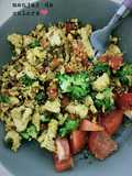 Scrambled tofu con verduras salteadas a la cúrcuma