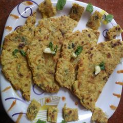A picture of #Monsoon Makhai ki roti with veggies--.