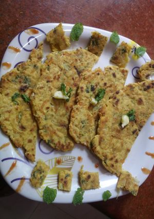 A picture of #Monsoon Makhai ki roti with veggies--.