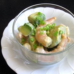 A picture of Prawns & Avocado Salad with Wasabi Mayo.
