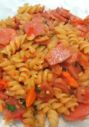Foto resep Macaroni sosis pedas