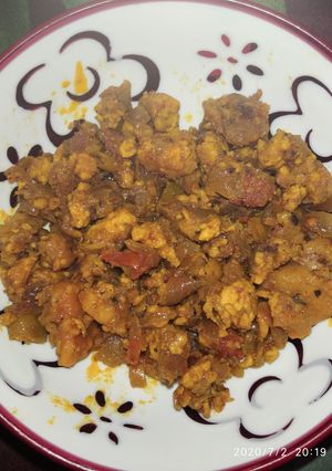 चटपटी पनीर भुर्जी (chatpati paneer bhurji recipe in Hindi) रेसिपी मुख्य फोटो