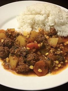 Una foto de Albóndigas Estofadas