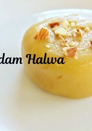 A picture of Badam Halwa.